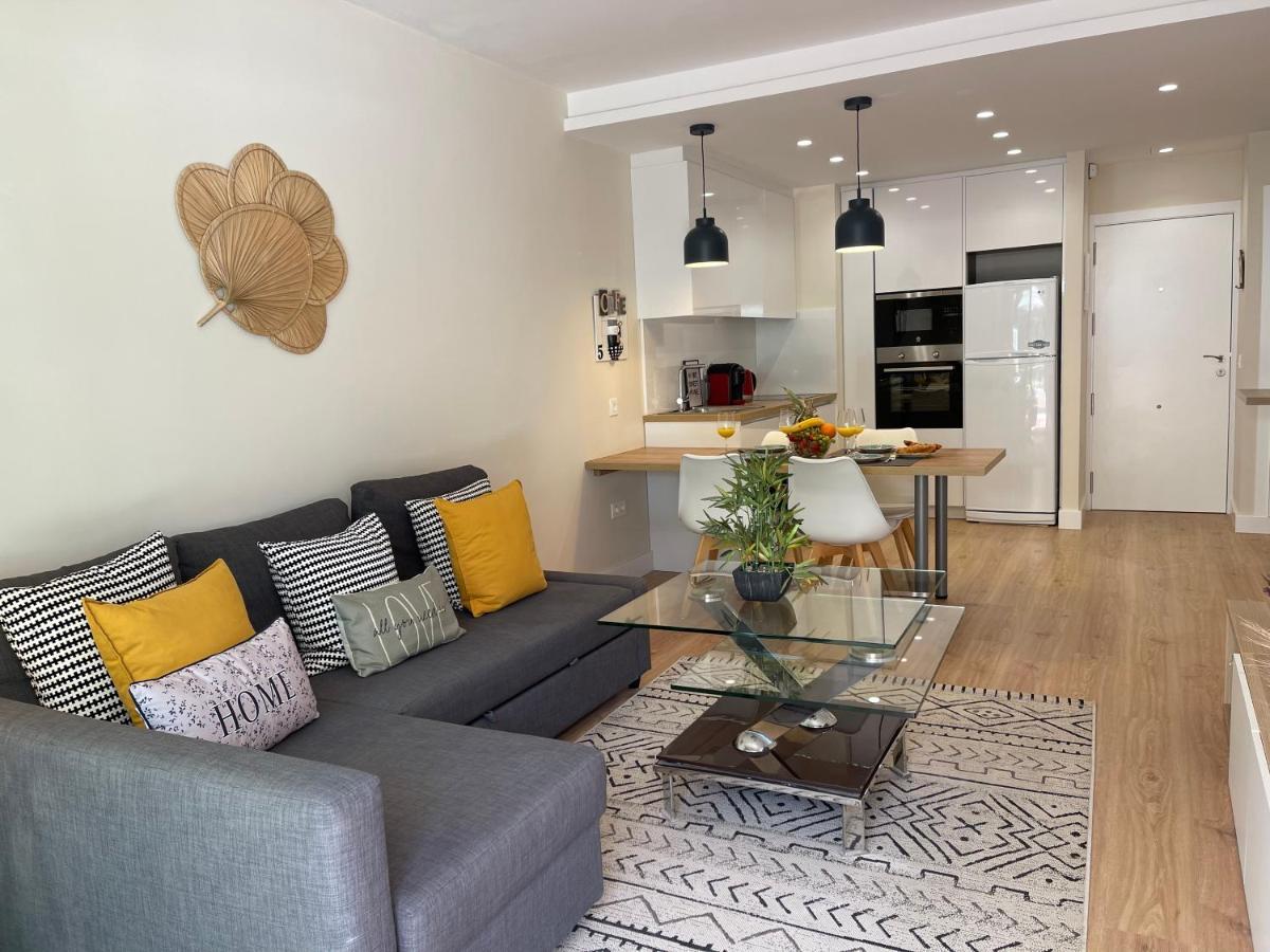 Suite 208, Close To The Beach, 2 Bedroom,Golden Mile Марбелья Экстерьер фото