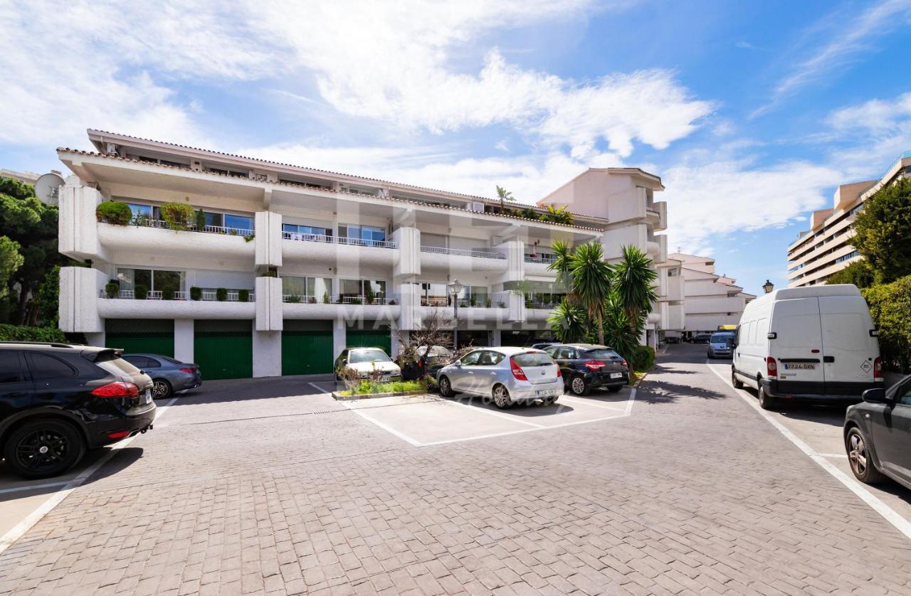 Suite 208, Close To The Beach, 2 Bedroom,Golden Mile Марбелья Экстерьер фото