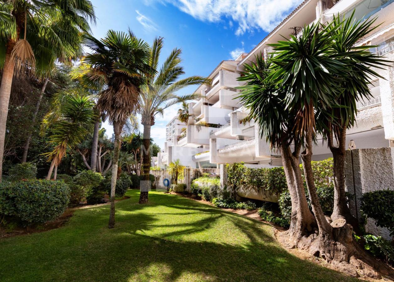 Suite 208, Close To The Beach, 2 Bedroom,Golden Mile Марбелья Экстерьер фото